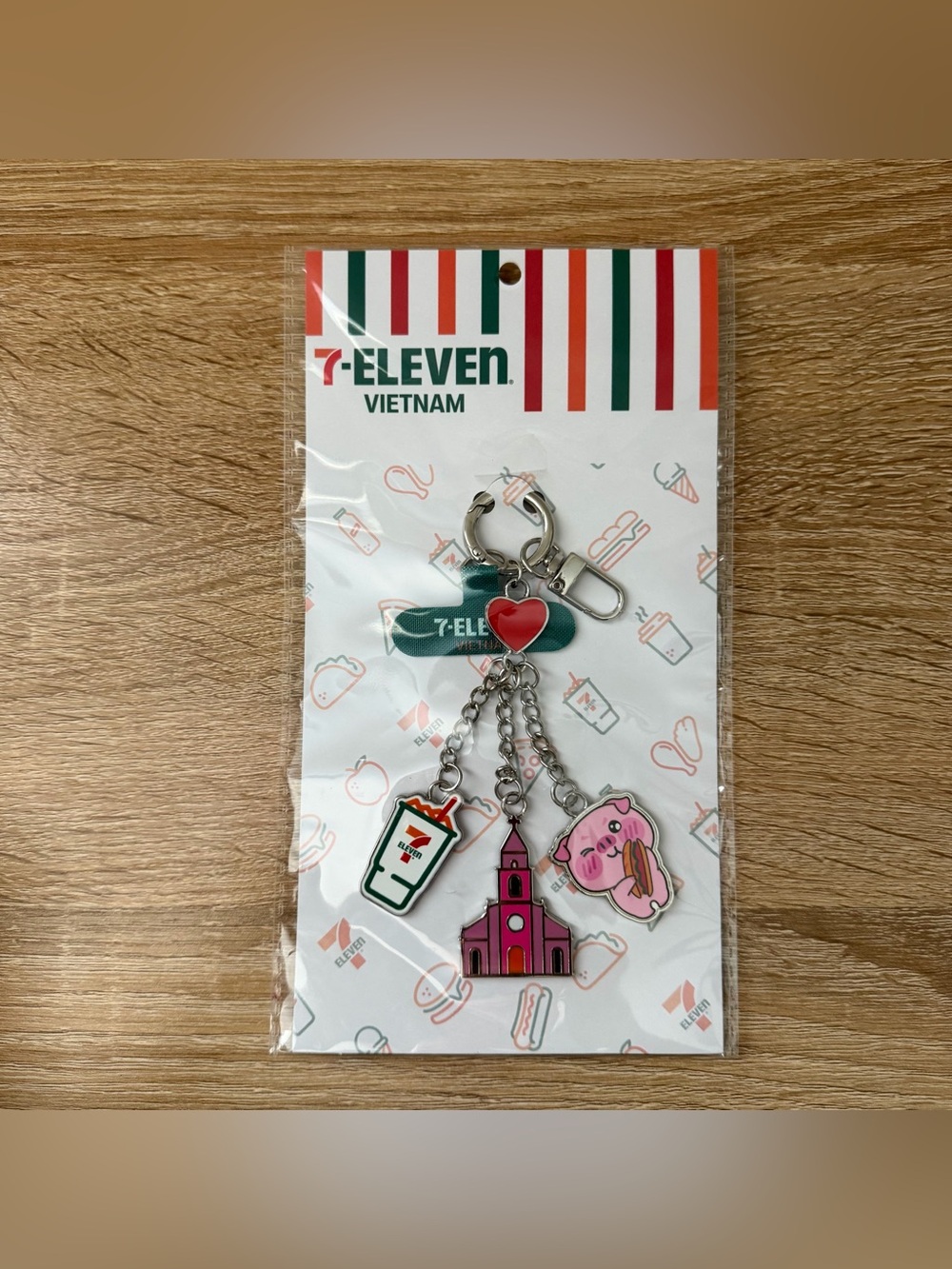 Rare 7-Eleven Vietnam Regional Souvenir Keychain - Brand New
